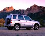 Chevrolet Tracker 2000 года